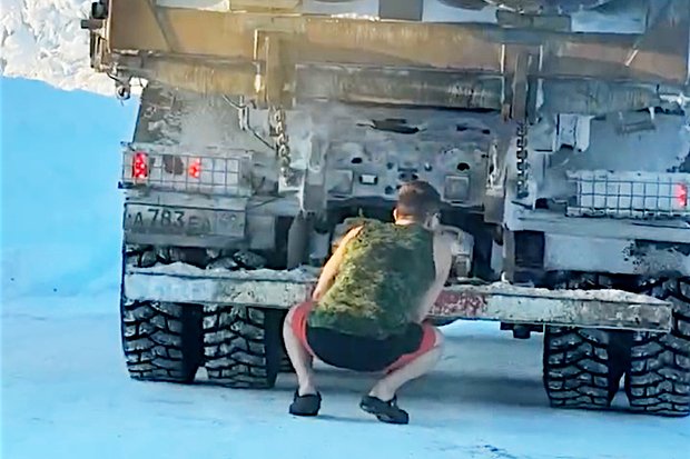 Мемы о суровой жизни в России
