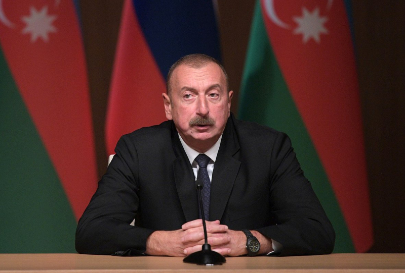 Отказ президентов Азербайджана и Лаоса от поездки в Москву на парад Победы
