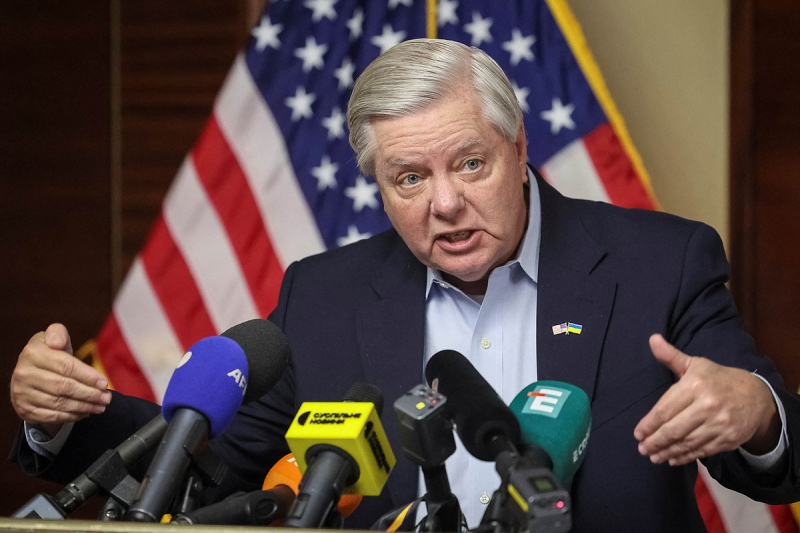 Бывший советник Трампа Стив Бэннон о сенаторе Линдси Грэме