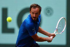 Медведев проиграл 45-й ракетке мира Бублику в финале турнира ATP