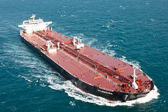 Рядом с Ливией взорвался танкер с 1 миллионом баррелей нефти