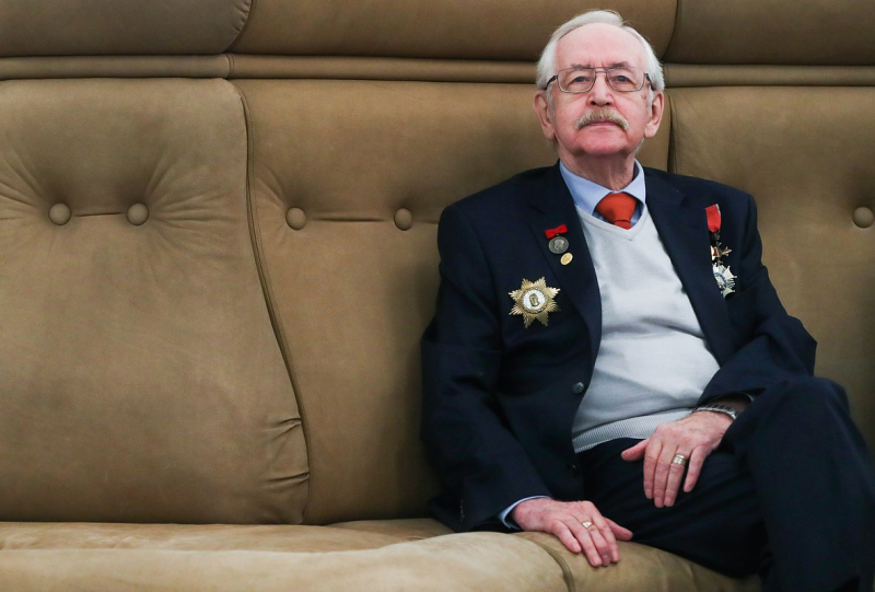 Актер Василий Ливанов, 90 лет (2025)
