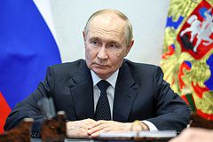 Путин поздравил главу Киргизии с 25-летием подписания декларации о вечной дружбе