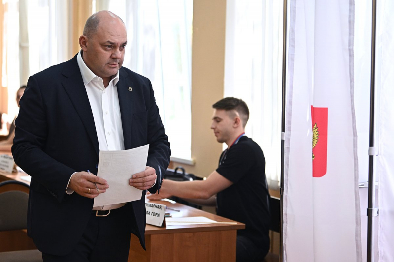 Суицид экс-министра транспорта Романа Старовойта