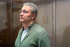 Коммунальщики захотели взыскать долг с бывшего замминистра обороны Иванова через суд