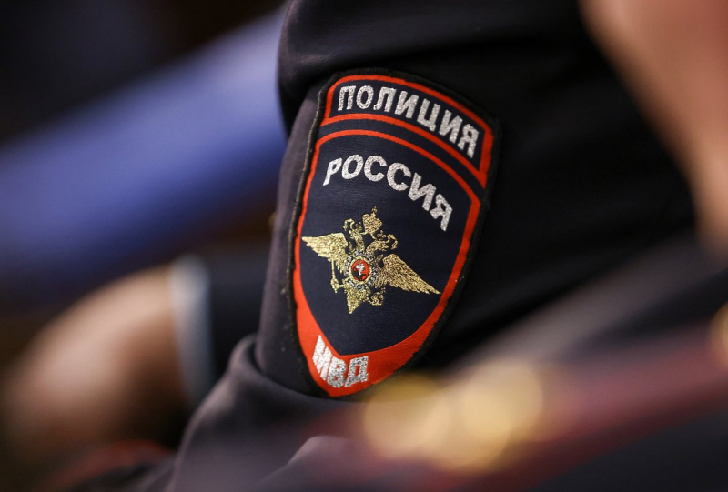 Школьница в Свердловской области забеременела от майора полиции