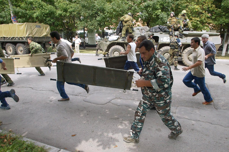 Теракт в школе в Беслане 1 сентября 2004 года