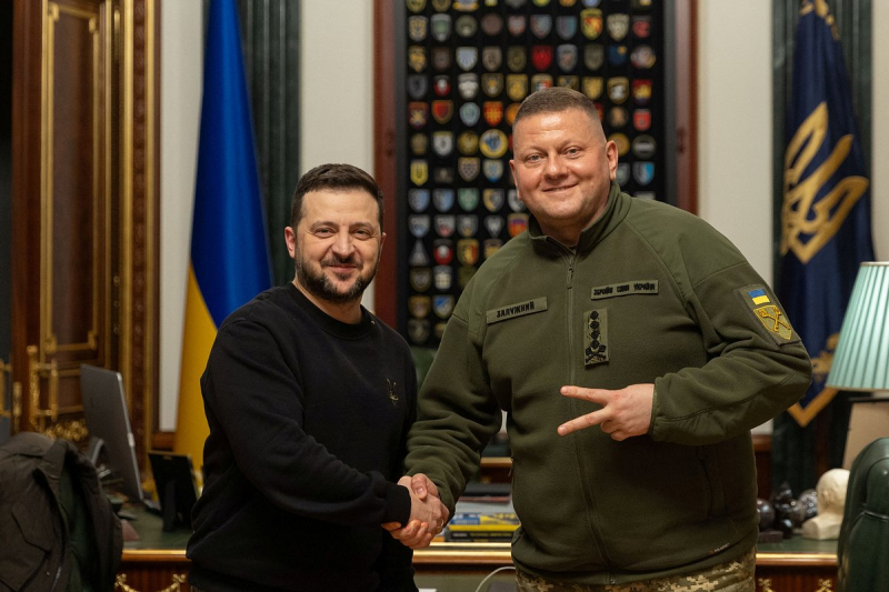 Залужный отказался войти в команду Зеленского. Правда ли экс-главком ВСУ решил стать президентом Украины?
