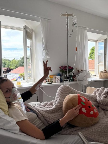 Чем болеет модель Белла Хадид