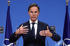 Генсек НАТО согласился со словами Трампа о российских самолетах