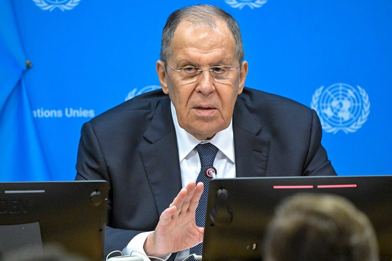 Лавров на ГА ООН отказался отвечать журналисту из Британии на английском языке