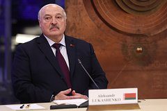 Лукашенко описал разговор с Путиным фразой «думали, как нам выжить в это сложное время»