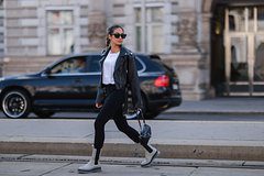 Модному в 2000-х образу предрекли популярность осенью