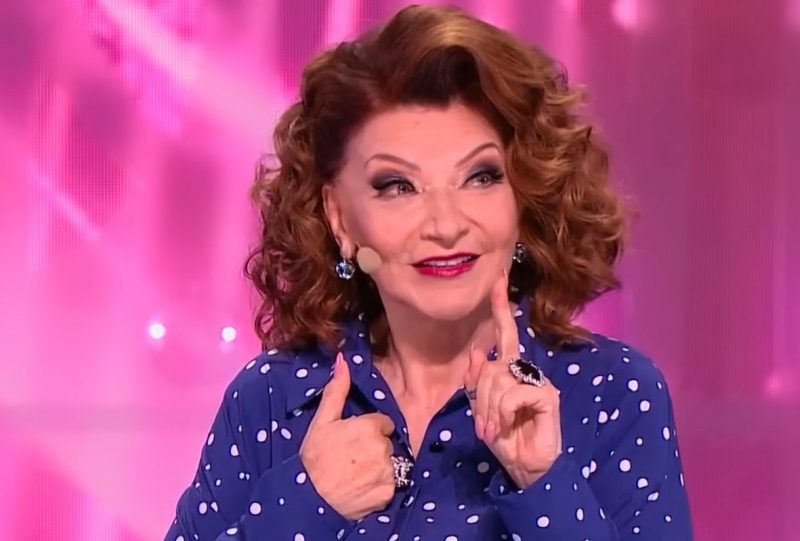 Новая волна популярности Елены Степаненко