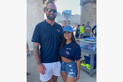 Полицейский нашел сбежавшую из дома девочку и спустя 15 лет сделал ей предложение