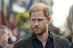 Принц Гарри отверг обвинения в мести королевской семье