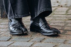 Россияне потратили 600 миллионов на «козлиные тапки»