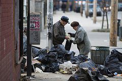 Россиянка описала жизнь бедных пенсионеров в США фразой «здравствуй, помойка»