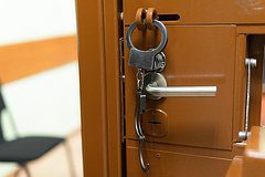 Российского генерал-лейтенанта заключили под стражу за взятку