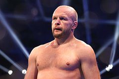 Шлеменко проиграл поединок за звание чемпиона RCC