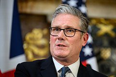 Стармеру указали на его действия в угоду России