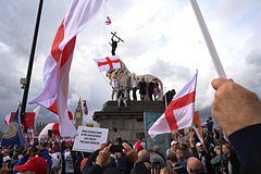 Трансляция с протестов в Лондоне собрала несколько миллионов просмотров