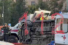 В российском городе перевернулась машина скорой помощи