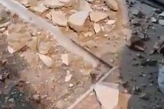 В российском городе в квартире не выдержал потолок