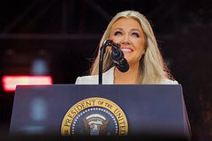 Вдова Чарли Кирка простила убийцу мужа