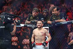 Двалишвили защитил титул UFC в легчайшем весе