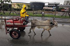 Индия пересматривает торговлю нефтью с Россией