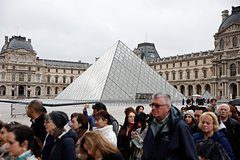 Известный музейный вор дал совет грабителям Лувра