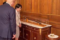 Япония сделала Трампу символический подарок
