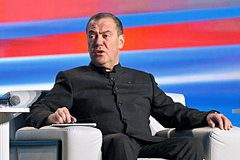 Медведев объяснил значение отмены Трампом встречи с Путиным