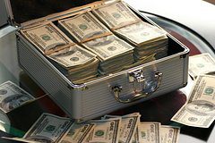 Миллиардер дал 130 миллионов долларов на выплаты военным в США