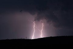 Молния поразила двух фотографировавшихся на вершине горы в США мужчин