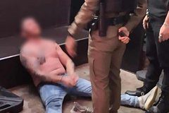 Пьяный турист повалил инвалида на землю и плюнул в лицо полицейскому в Таиланде