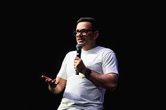 Помилованные президентом России экс-депутат и оппозиционер попали в список террористов