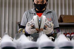 Пошлины Трампа обрушили вьетнамский экспорт