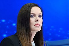 Психолог объяснил желание 59-летней Екатерины Андреевой фотошопить снимки