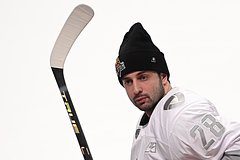 Российский хоккеист захотел через суд вернуть подаренную бывшей жене сумку