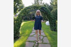 Рудковская похвасталась садом с олимпийскими кольцами и кроликами