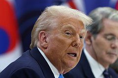 Трампу подарят яблоки с его лицом