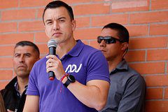 В Эквадоре обстреляли кортеж президента