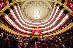 В Госдуме жестокость детей связали с дорогими билетами в театр