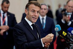 В России дали оценку поведению Макрона