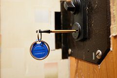 В России предложили способ побороть мошенничество с квартирами пенсионеров