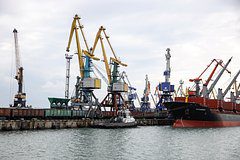 Владельцев стратегического порта обвинили в контрабанде
