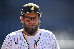 Внешность 41-летнего Джона Хилла после похудения расстроила фанатов