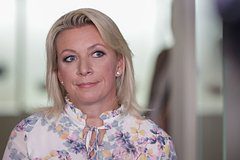 Захарова напомнила гражданке Германии фон дер Ляйен про репарации